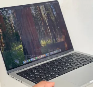 New Laptop Apple MacBook Pro 2024 M4 Pro 16GB Apple M4 Pro SSD 512GB