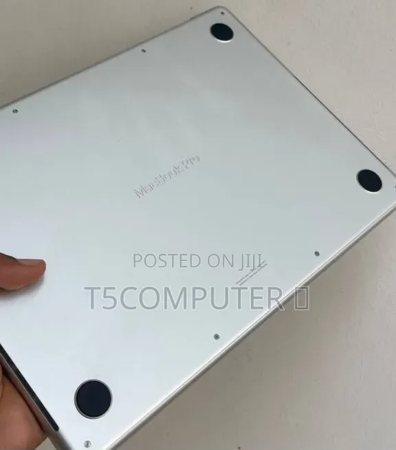 New Laptop Apple MacBook Pro 2024 M4 Pro 16GB Apple M4 Pro SSD 512GB
