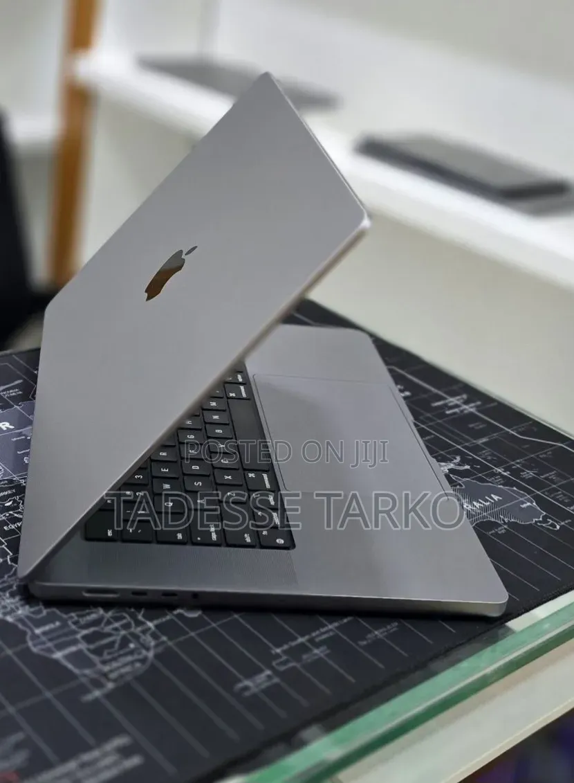 New Laptop Apple MacBook Pro 2021 M1 Max 32GB Apple M1 Max SSD 512GB