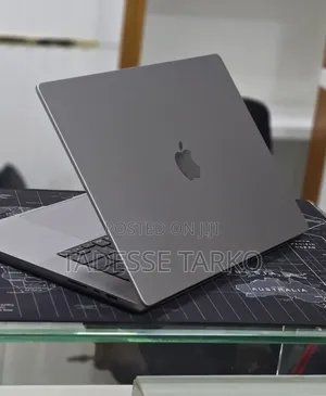 New Laptop Apple MacBook Pro 2021 M1 Max 32GB Apple M1 Max SSD 512GB