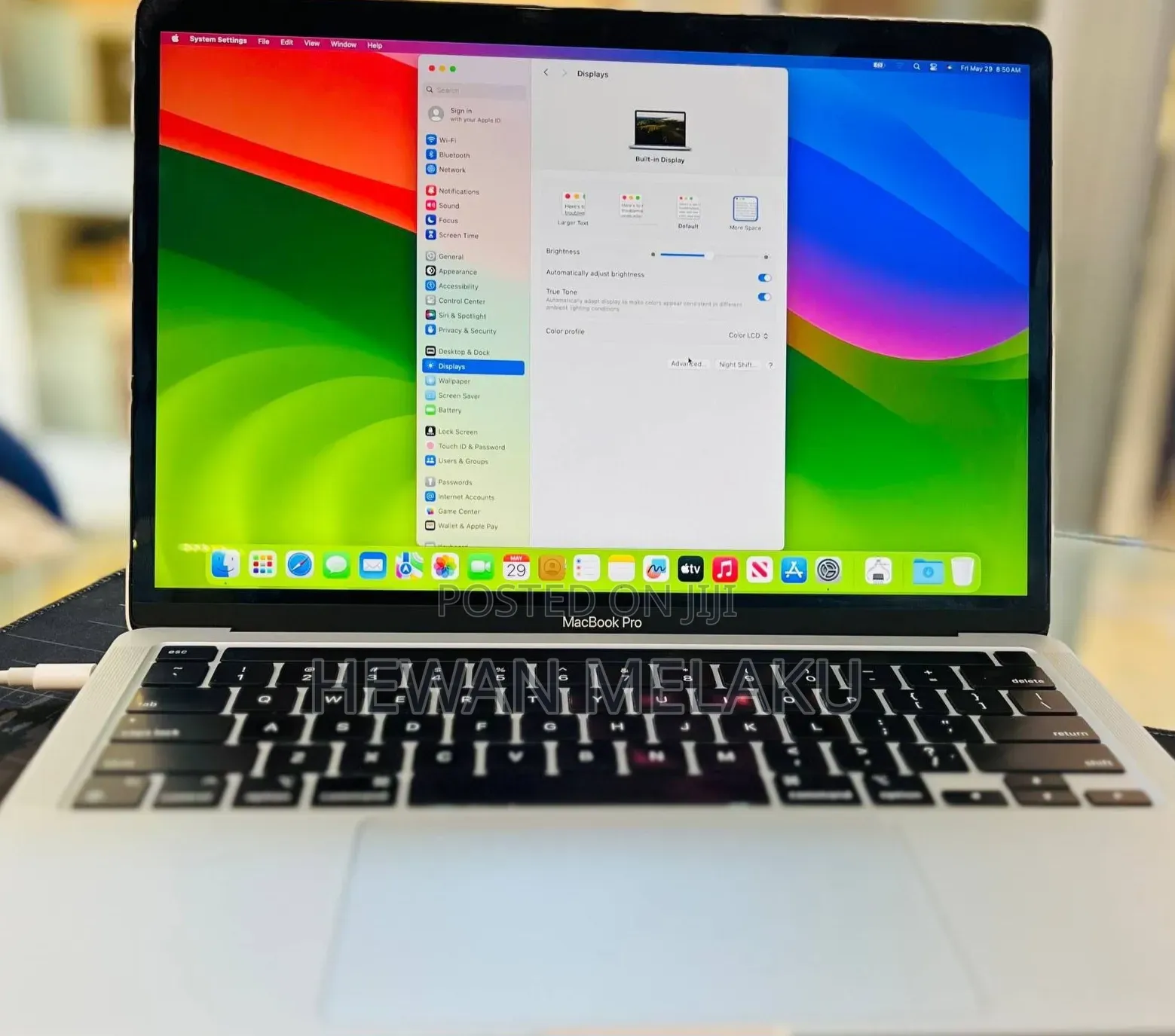 New Laptop Apple MacBook Pro 2020 M1 16GB Apple M1 SSD 256GB