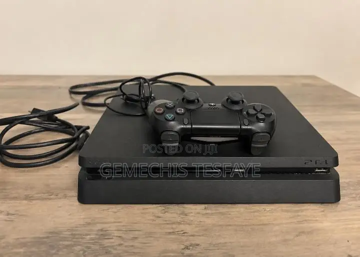PS4 1TB Black With 1 Controller – Excellent Condition Addis Ababa