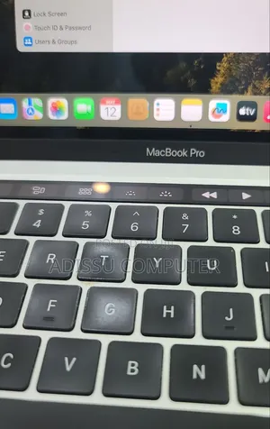 New Laptop Apple MacBook Pro 2021 M1 16GB Apple M3 Pro SSD 256GB
