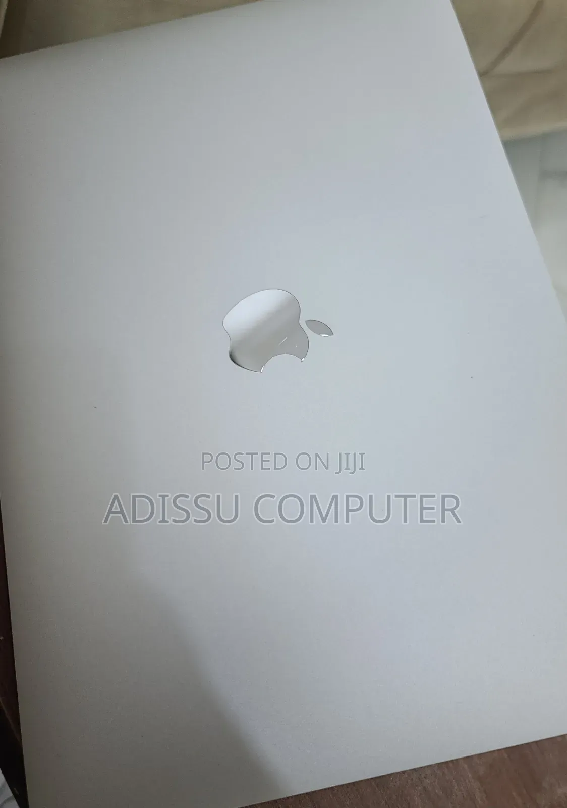 New Laptop Apple MacBook Pro 2021 M1 16GB Apple M3 Pro SSD 256GB
