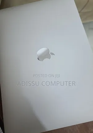 New Laptop Apple MacBook Pro 2021 M1 16GB Apple M3 Pro SSD 256GB