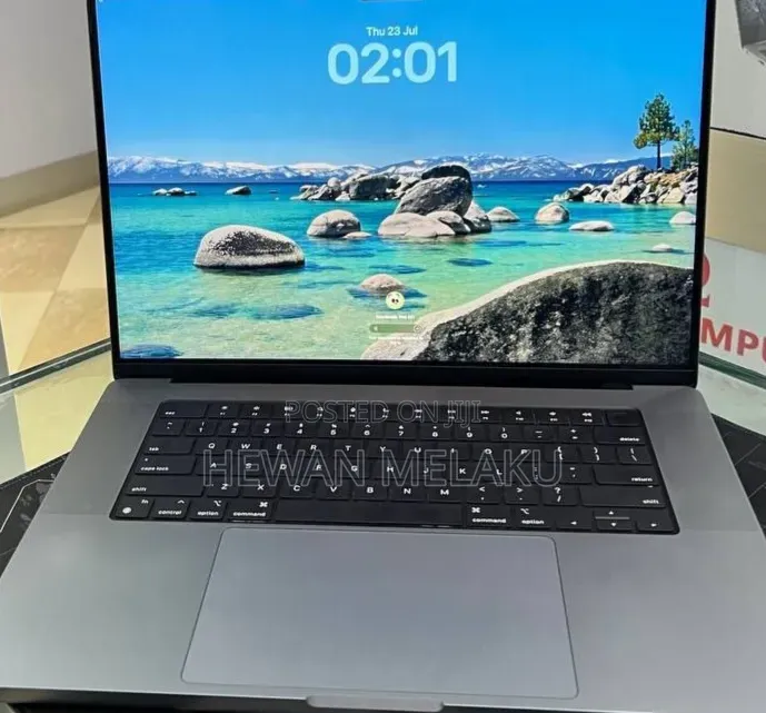 New Laptop Apple MacBook Pro 2021 M1 32GB Apple M1 Pro SSD 512GB