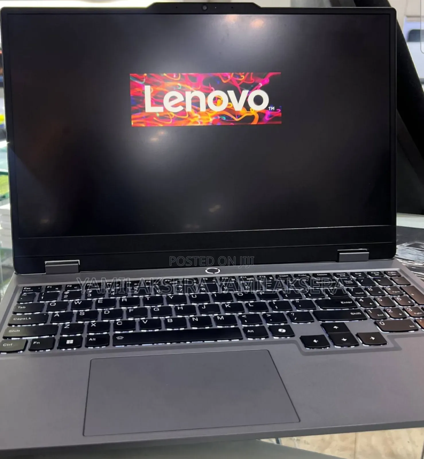 New Laptop Lenovo LOQ 15IRH8 16GB AMD Ryzen 5 SSD 512GB