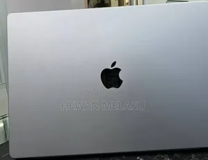 New Laptop Apple MacBook Pro 2021 M1 32GB Apple M1 Pro SSD 512GB