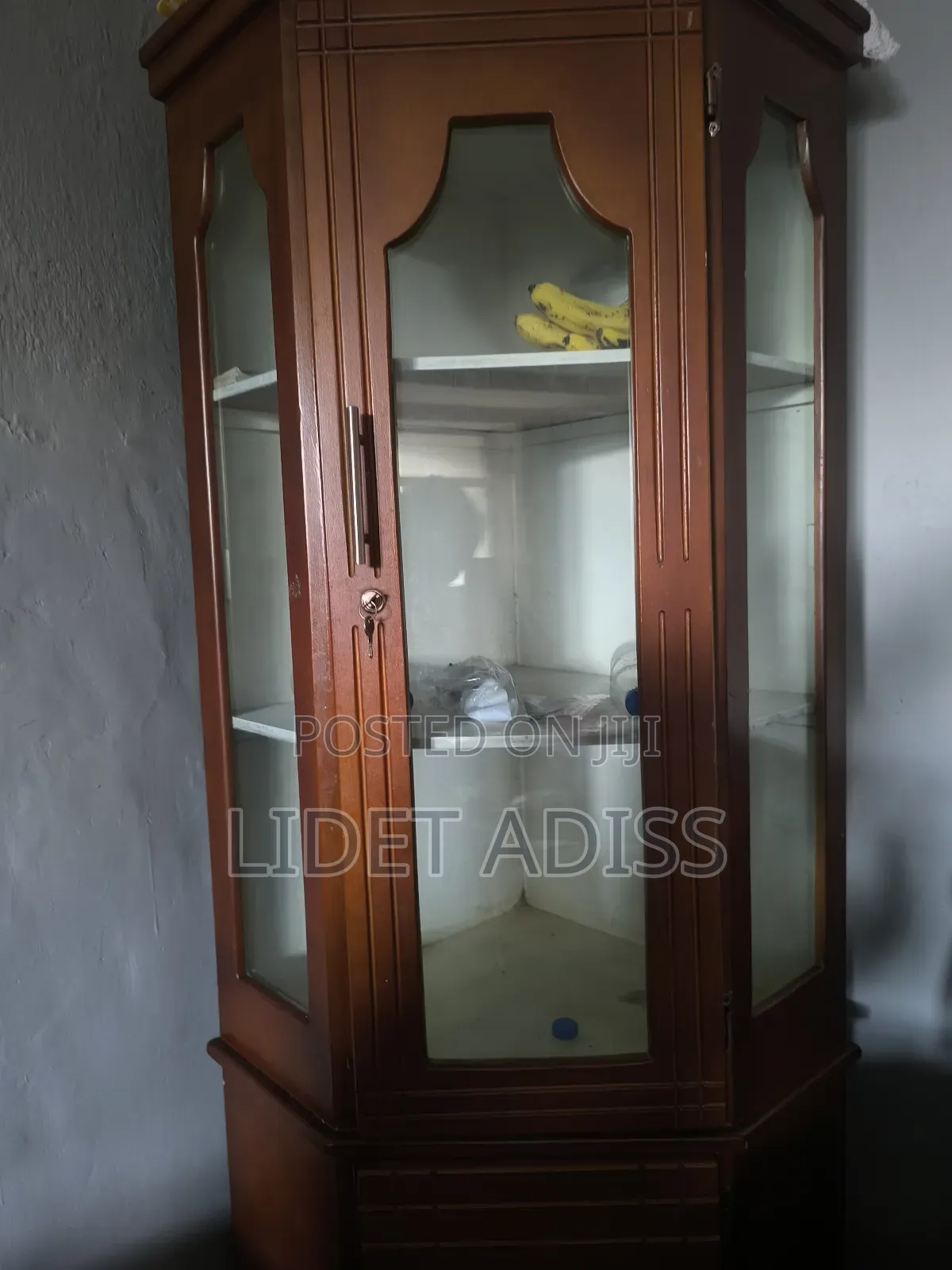 ኮርነር ብፌ/Corner Buffe