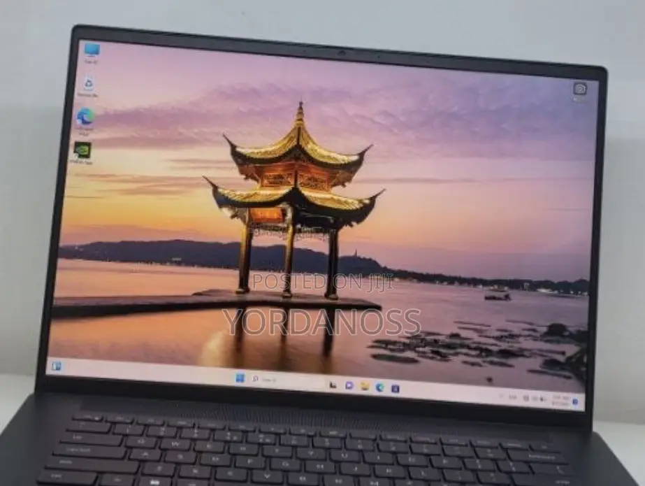 New Laptop Dell Inspiron 15 16GB Intel Core i7 SSD 512GB