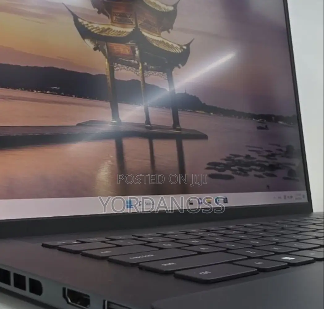 New Laptop Dell Inspiron 15 16GB Intel Core i7 SSD 512GB