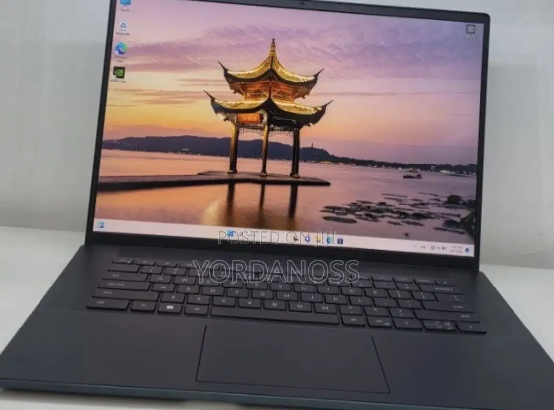 New Laptop Dell Inspiron 15 16GB Intel Core i7 SSD 512GB