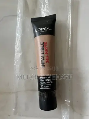 l'Oreal Foundation (32 Amber)