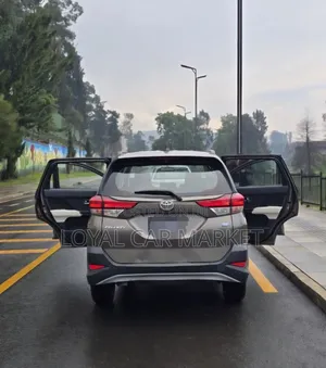 Toyota Rush 2022 Gray