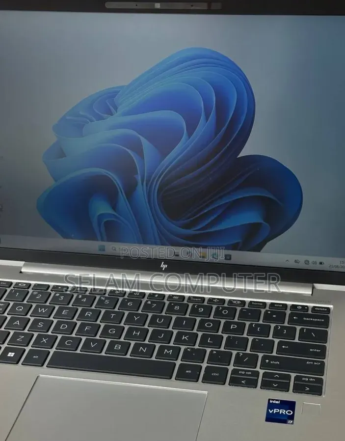 New Laptop HP EliteBook 840 G10 16GB Intel Core i7 SSD 512GB