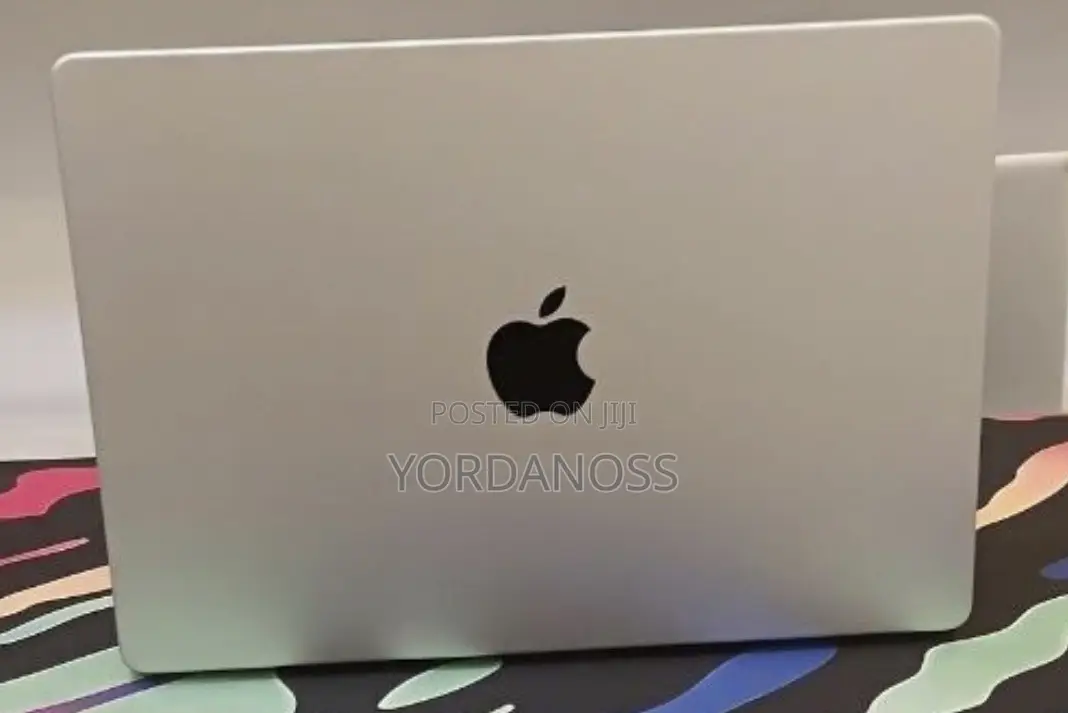 New Laptop Apple MacBook Pro 2021 M1 16GB Apple M1 SSD 512GB