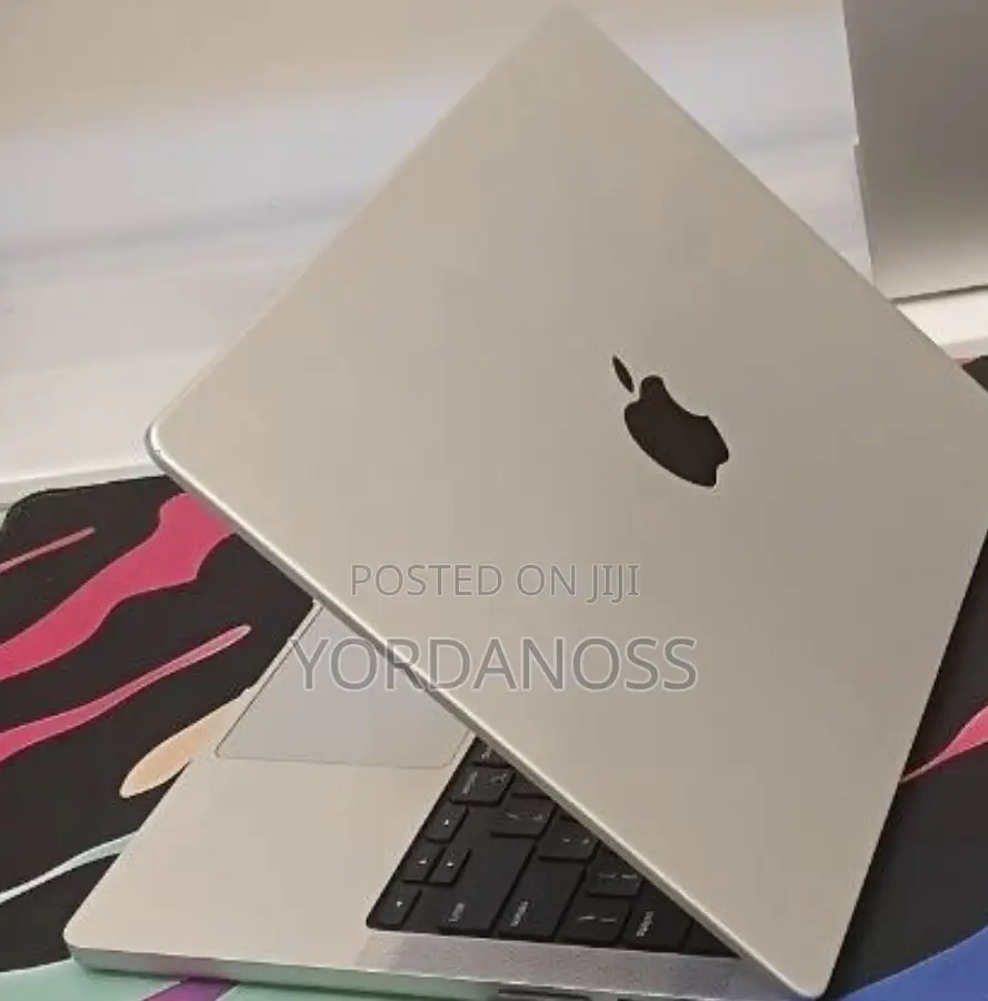 New Laptop Apple MacBook Pro 2021 M1 16GB Apple M1 SSD 512GB