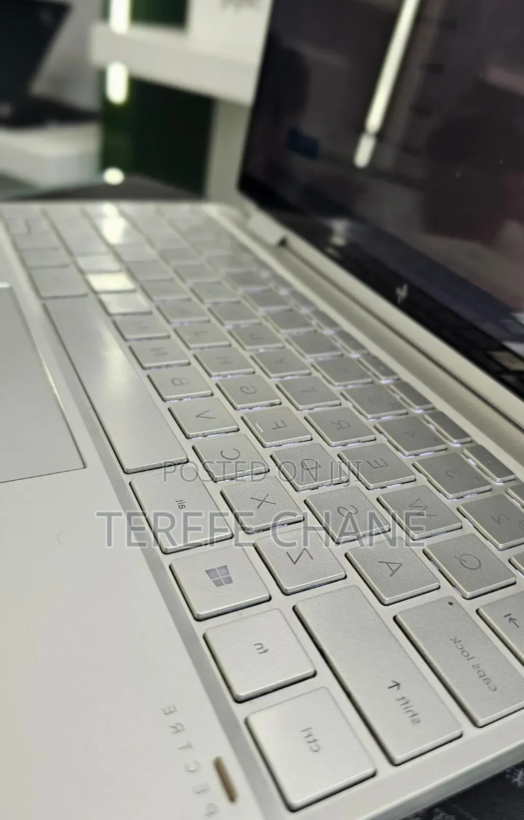 New Laptop HP Spectra 13 8GB Intel Core i7 SSD 512GB