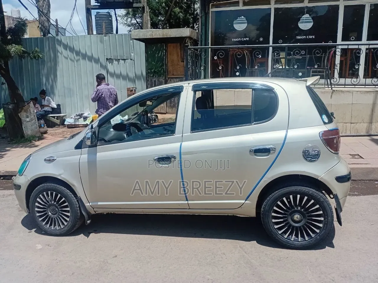 Toyota Vitz 2004