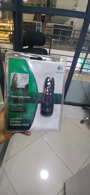 Logitech R400 Wireless Presenter