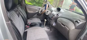 Toyota Platz 2001 Silver