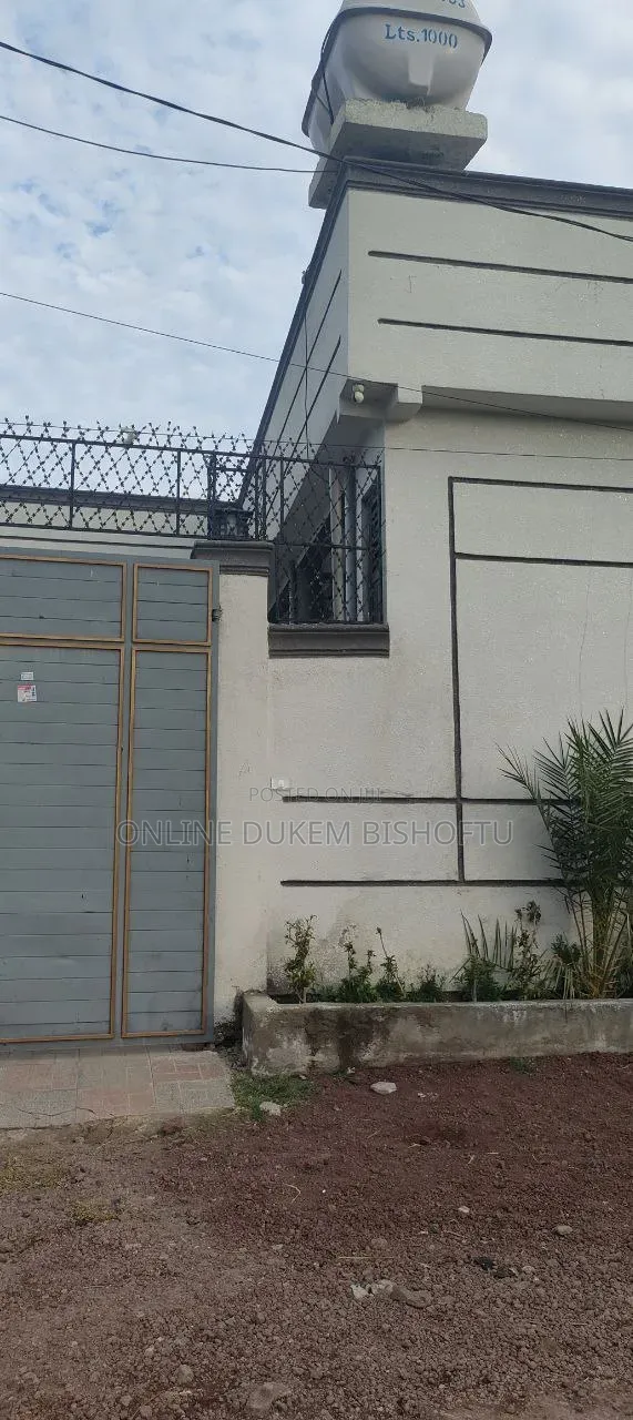 Furnished 8bdrm House in Bishoftu Dukem, Oromia-Finfinne for sale