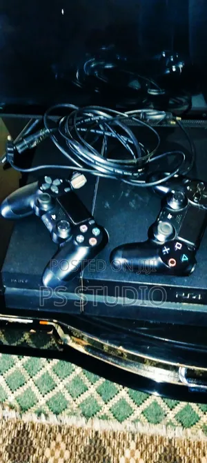 Ps4 Two Juestic 500 GB Softwer Virsion13.52