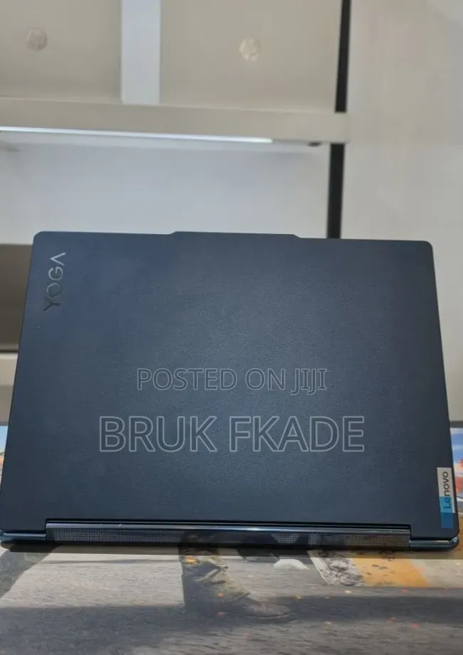 New Laptop Lenovo ThinkPad Yoga 16GB Intel Core Ultra 7 SSD 1T