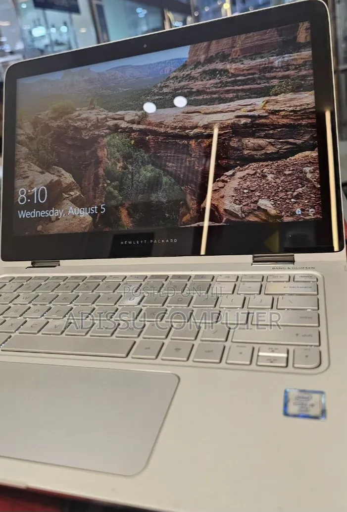 New Laptop HP x360 310 G2 8GB Intel Core i5 SSD 256GB