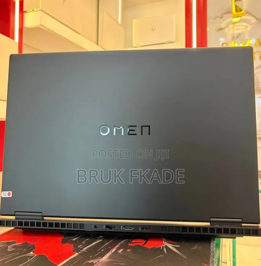 New Laptop HP Omen 16 16GB Intel Core i9 SSD 1T