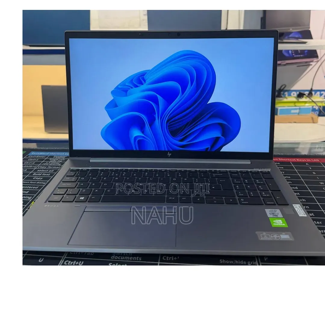 New Laptop HP ZBook 15 16GB Intel Core i7 SSD 512GB