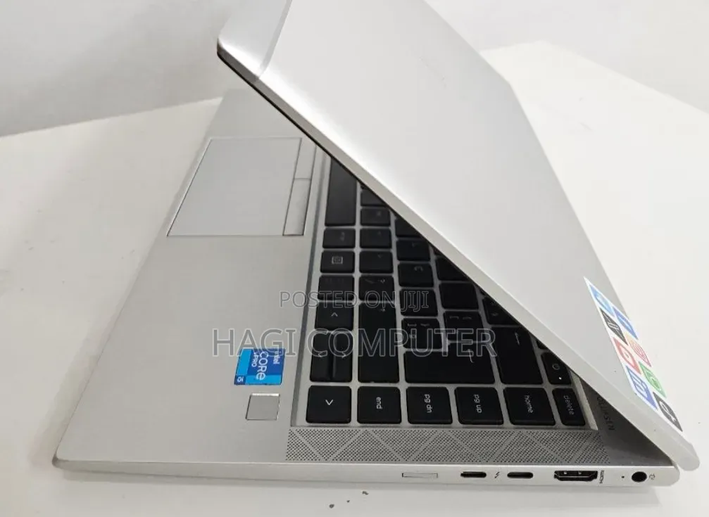 New Laptop HP EliteBook 840 G8 16GB Intel Core i5 SSD 512GB