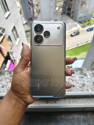 Realme P4 Pro 256 GB Silver