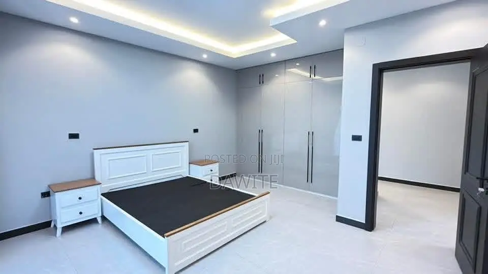 Furnished 4bdrm Apartment in የግል, Bole for sale