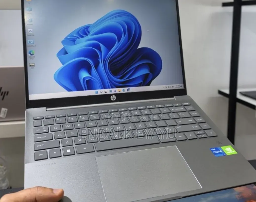 New Laptop HP Pavilion 14 16GB Intel Core i5 SSD 512GB