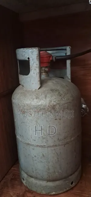 Gas Stove + Gas Cylinder + Regulator + Hose / የጋዝ ምድጃ + የጋዝ ሲሊንደር