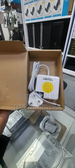 Mac T Type Charger