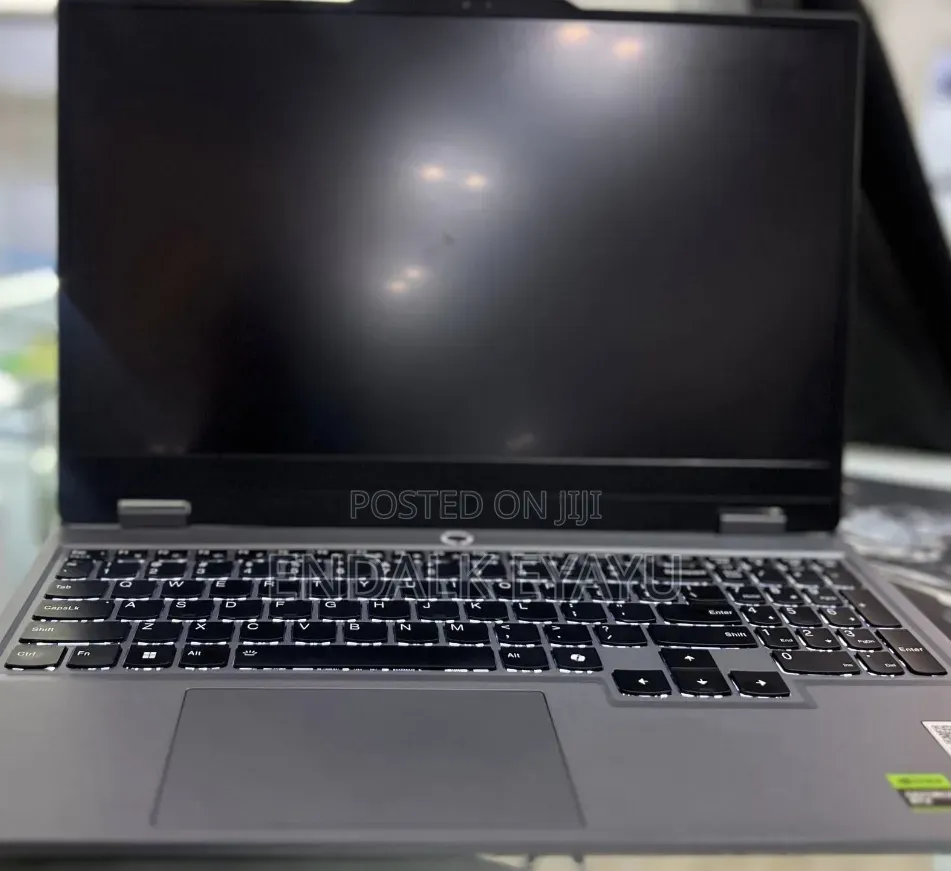 New Laptop Lenovo LOQ 15AHP10 16GB AMD Ryzen 7 SSD 512GB