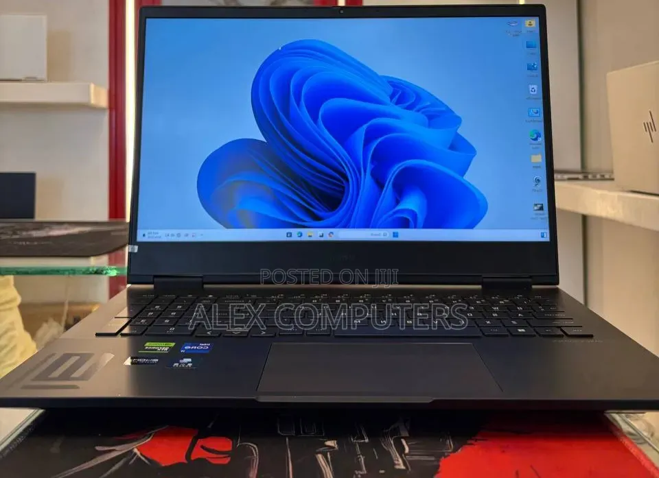 New Laptop HP Omen 16 16GB Intel Core i9 SSD 1T