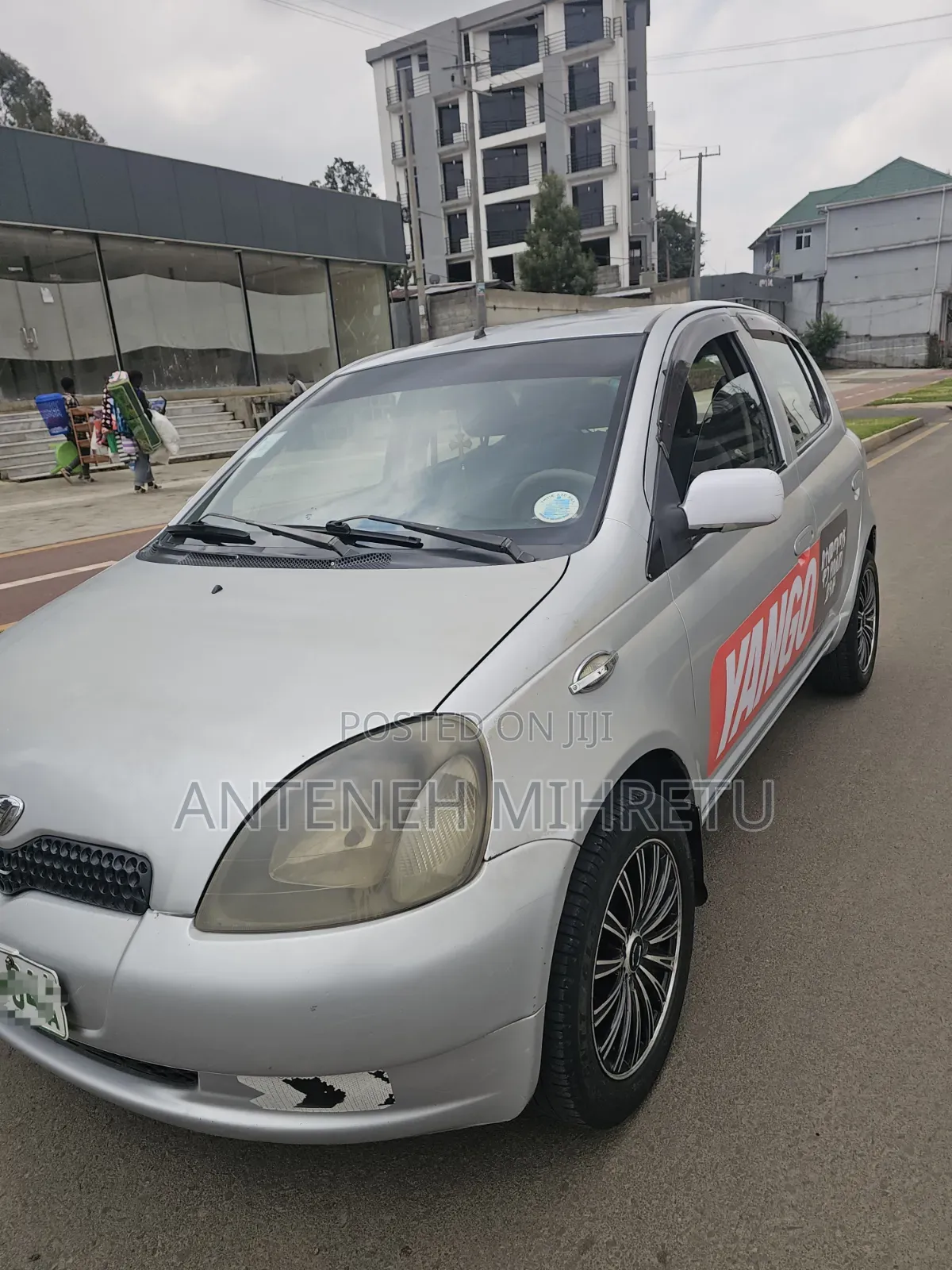 Toyota Vitz 2001 Silver