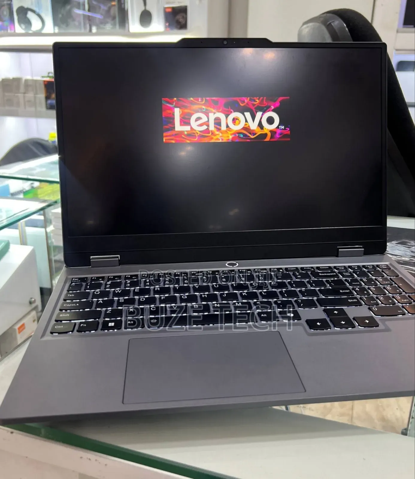 New Laptop Lenovo 16GB AMD Ryzen 5 SSD 512GB