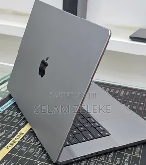 New Laptop Apple MacBook Pro 2021 M1 Max 32GB Apple M1 Pro SSD 1T