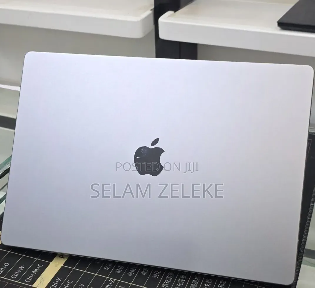 New Laptop Apple MacBook Pro 2021 M1 Max 32GB Apple M1 Pro SSD 1T