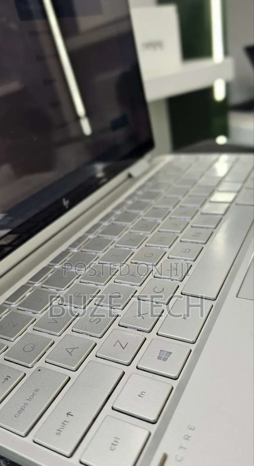 New Laptop HP Spectre X360 8GB Intel Core i7 SSD 512GB