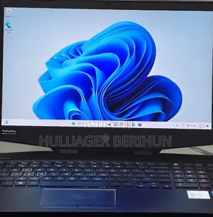 New Laptop HP OmniBook Ultra Flip 16" 16GB Intel Core i7 SSD 128GB