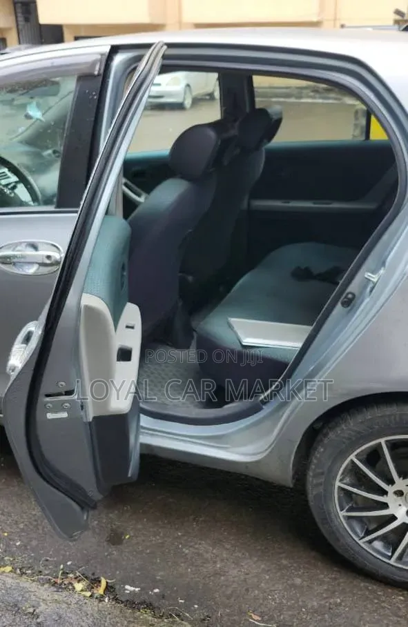 Toyota Yaris 2007 Gray