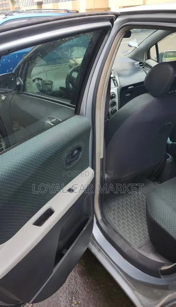 Toyota Yaris 2007 Gray