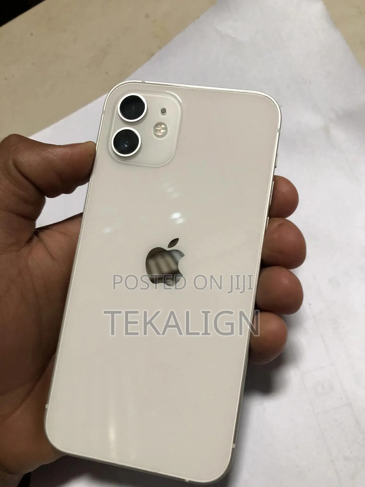 Apple iPhone 12 64 GB White