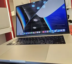 New Laptop Apple MacBook Pro 2021 M1 16GB Apple M1 Pro SSD 512GB