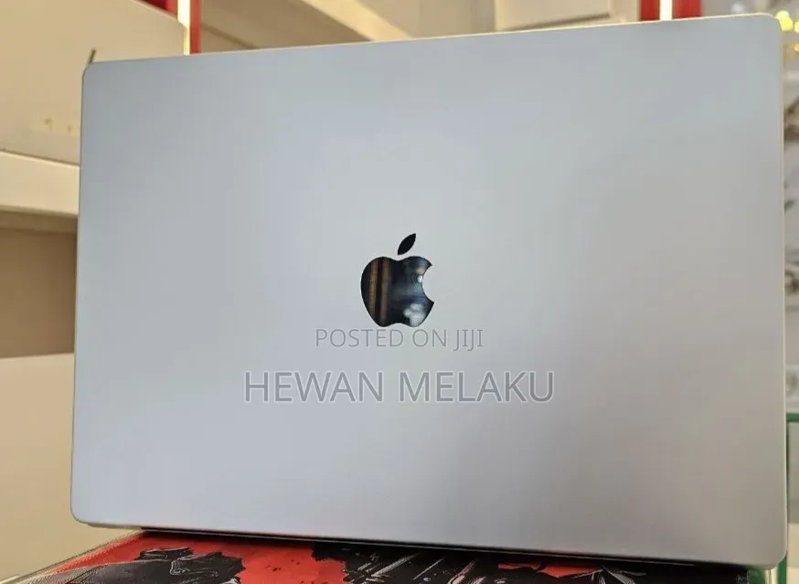 New Laptop Apple MacBook Pro 2021 M1 16GB Apple M1 Pro SSD 512GB